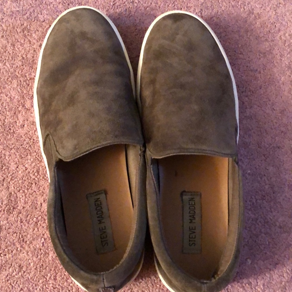 Steve Madden Gills Green suede sneaker